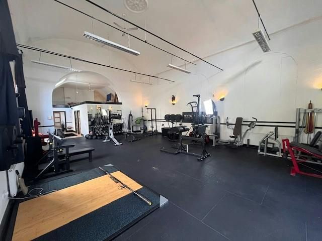 Property photo 3 of 9 Wesley Rooms 1.Jpg
