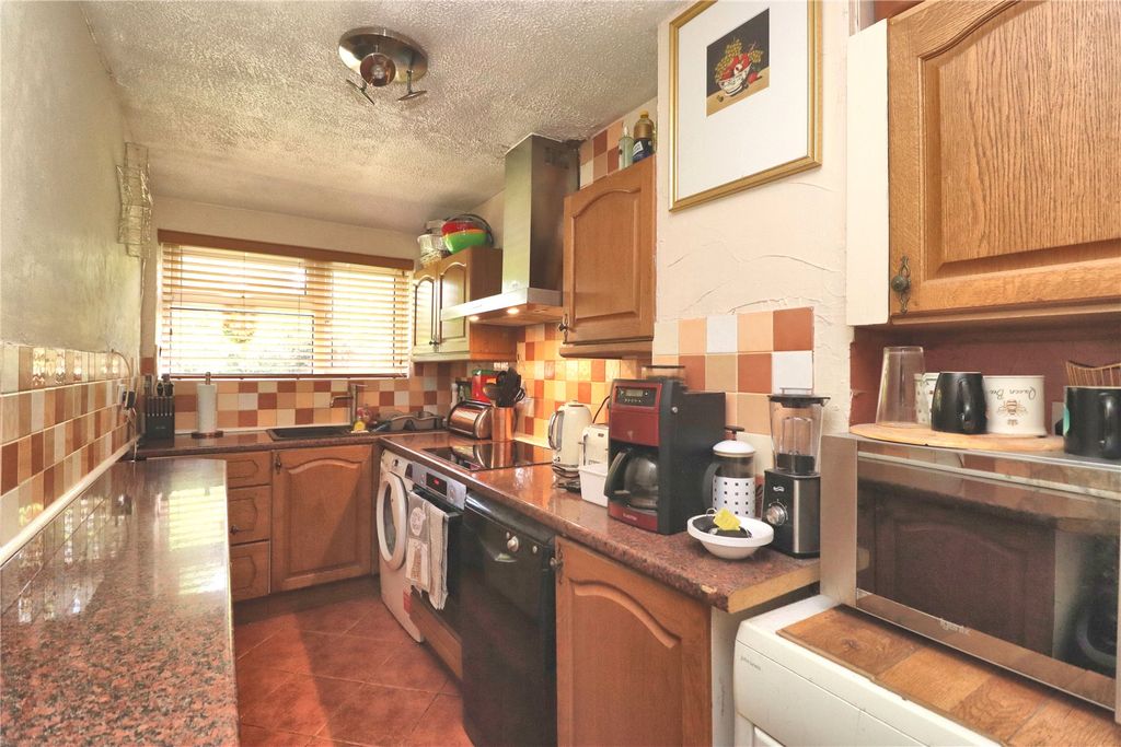 Property photo 3 of 18 Picture No. 02
