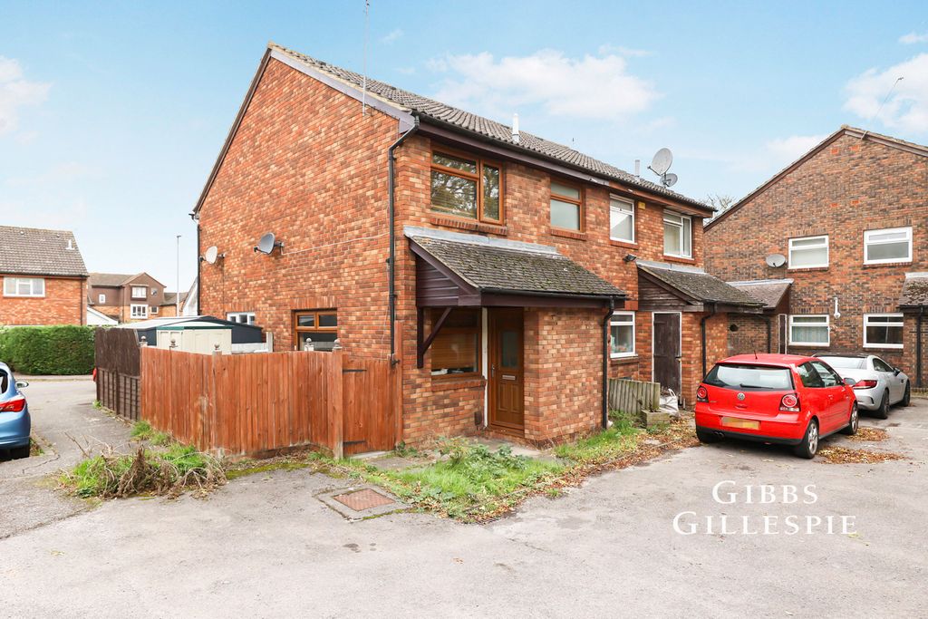 Property photo 1 of 10 Photo