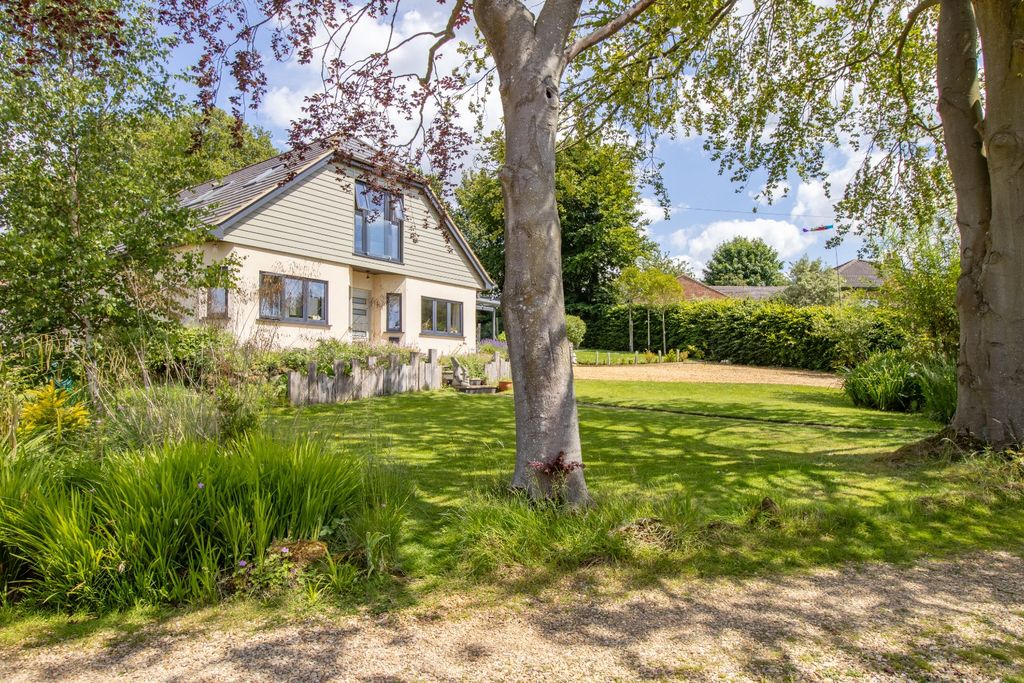Property photo 1 of 33 3043030