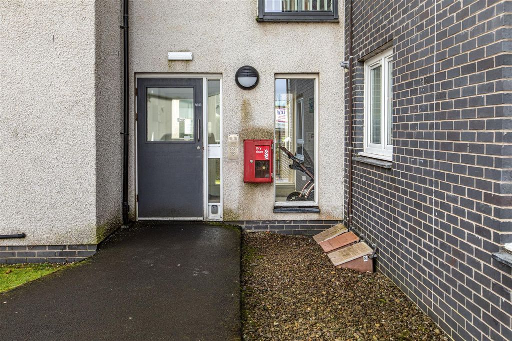 Property photo 3 of 27 3 Wilderhaugh Court Galashiels 05.Jpg