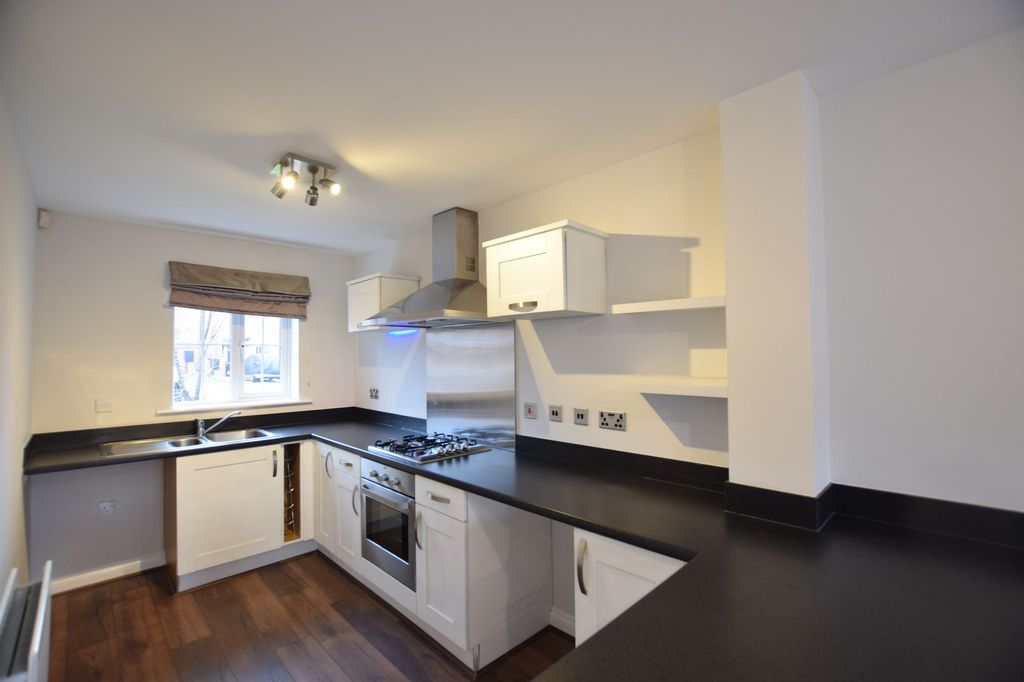 Property photo 2 of 13 Kitchen