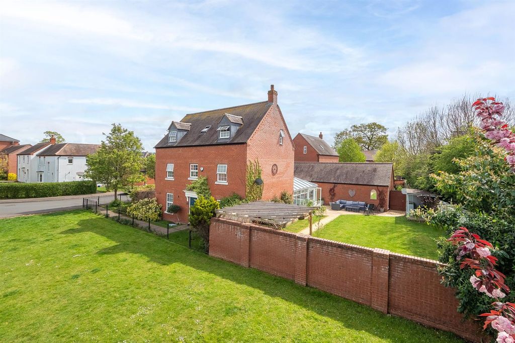 Additional image 29 of 4 bed detached house for saleSt. Peters Way, Stratford-Upon-Avon CV37