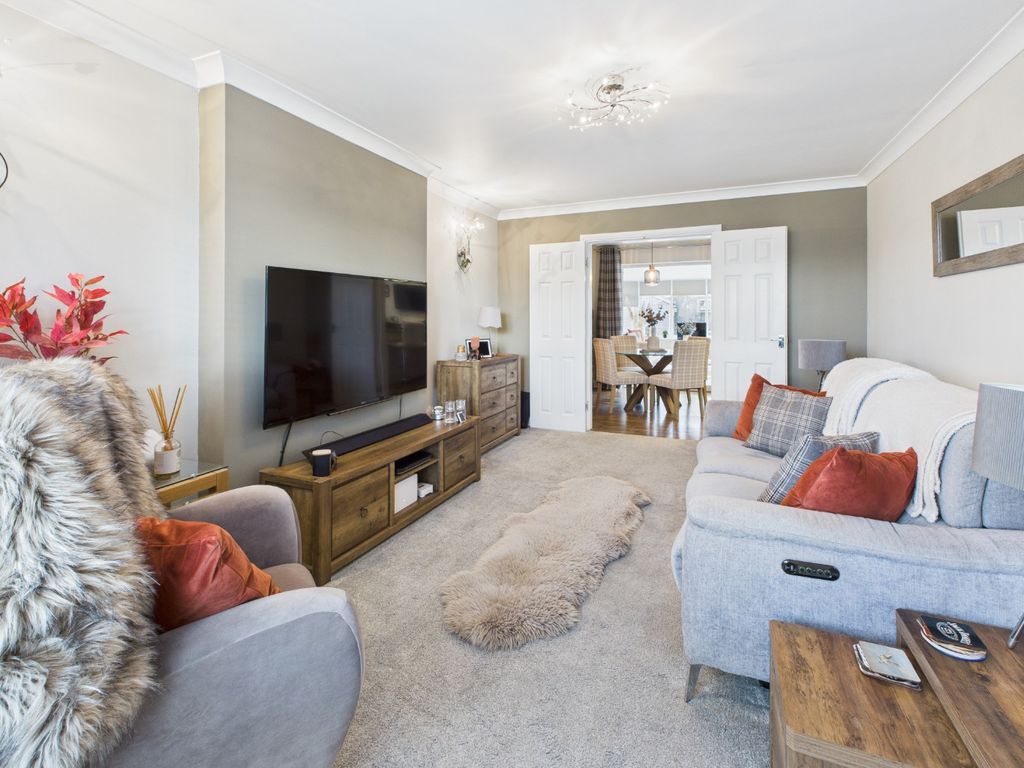 Property photo 3 of 36 4555657