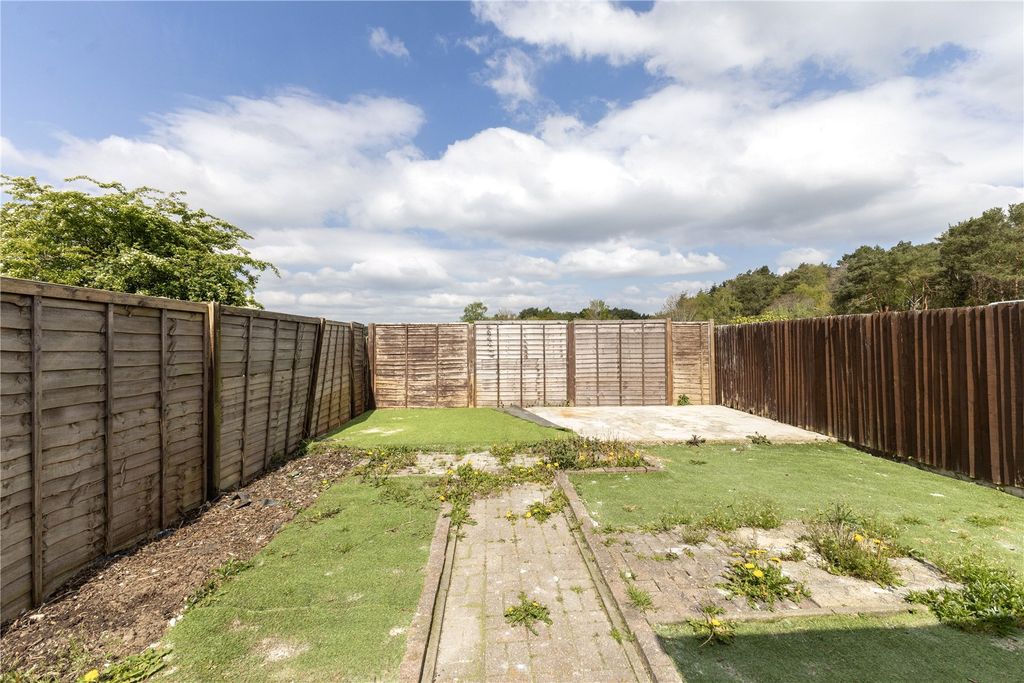 Property photo 3 of 19 Picture No. 17