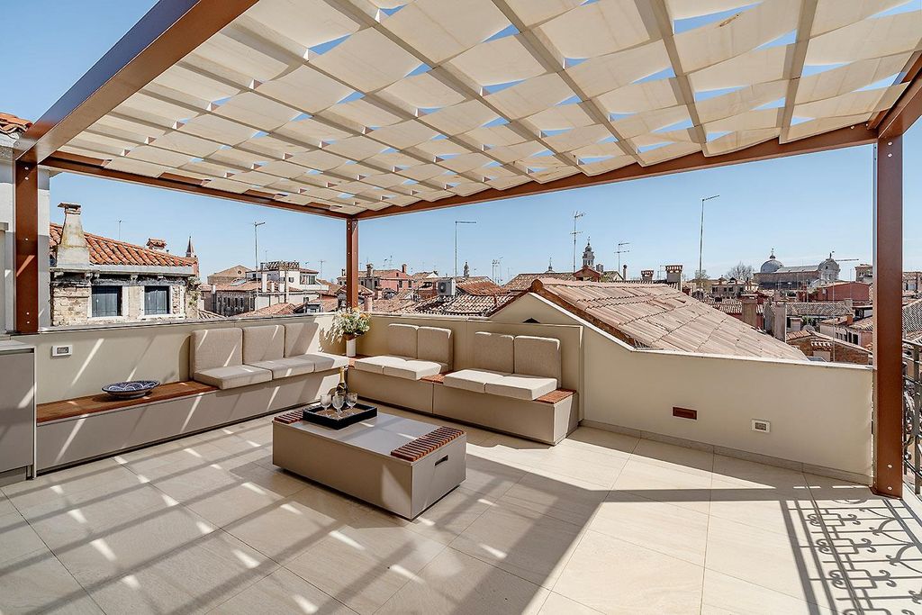 Property photo 1 of 41 Image