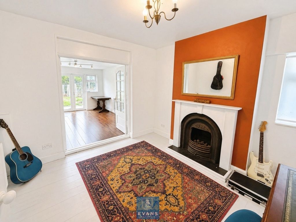 Property photo 3 of 13 Dining Room