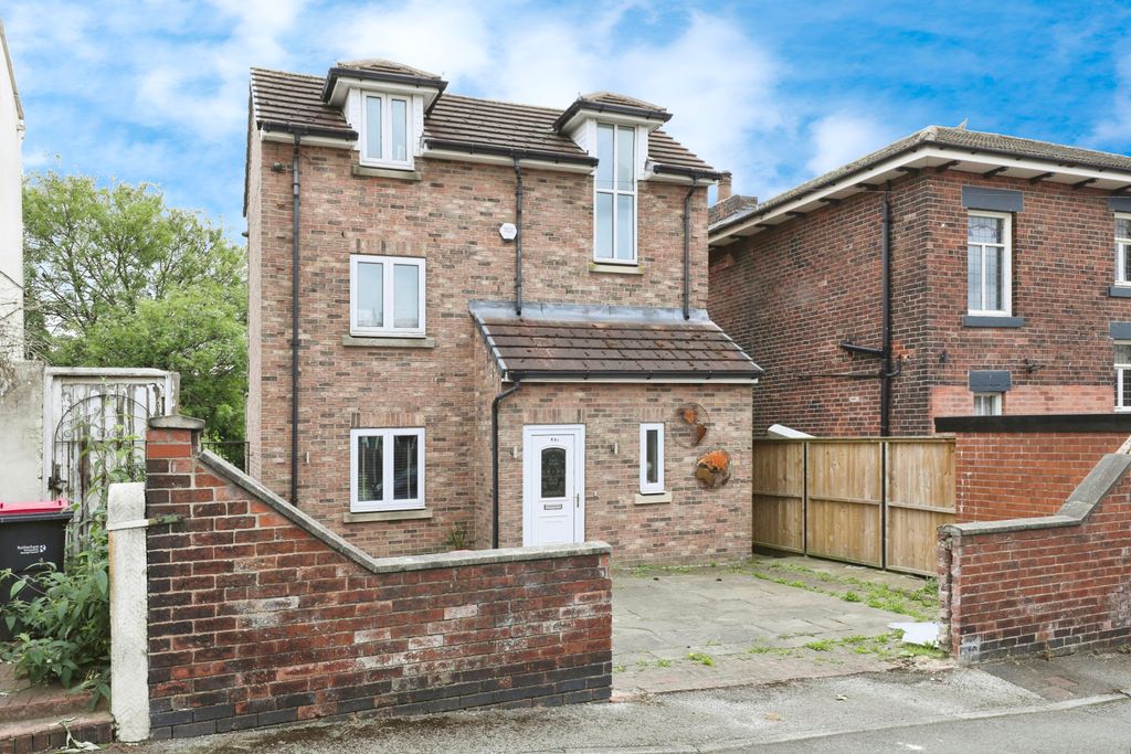 Property photo 1 of 14