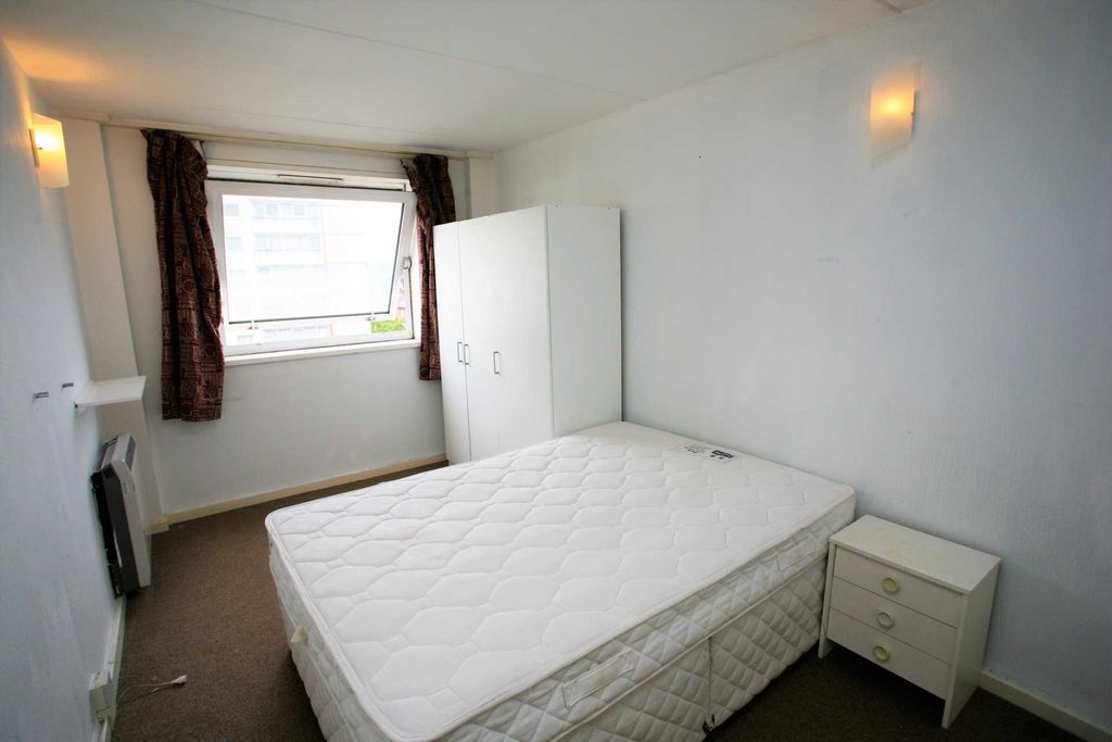 Property photo 2 of 2