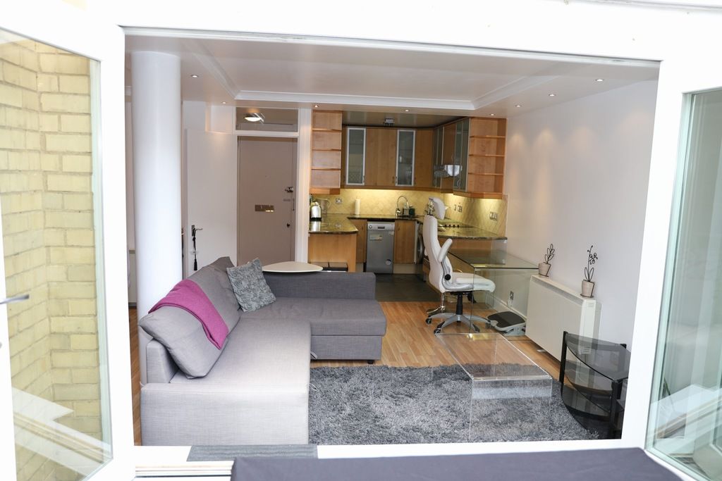 Property photo 2 of 5