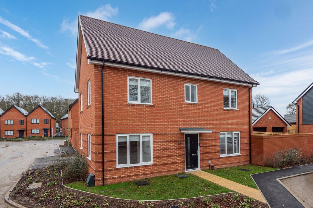 Property photo 2 of 9 Photo