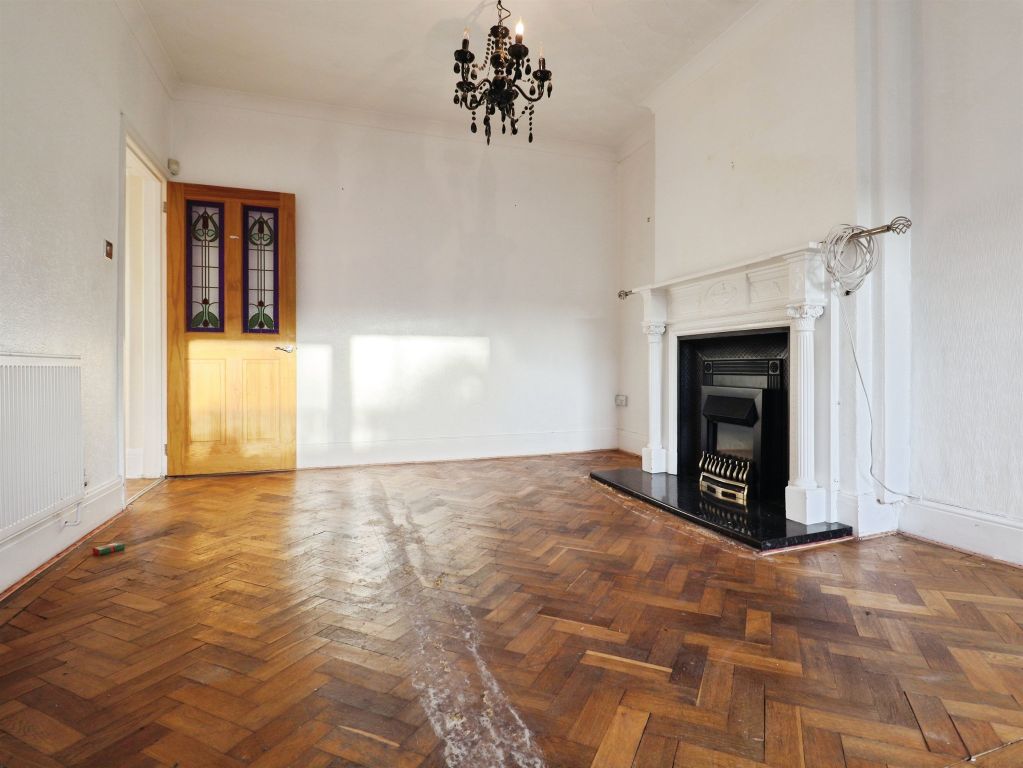 Property photo 2 of 26