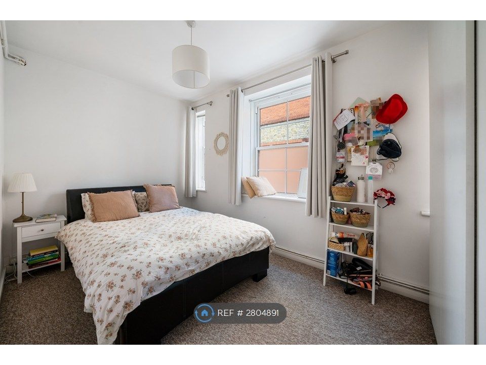 Property photo 3 of 8