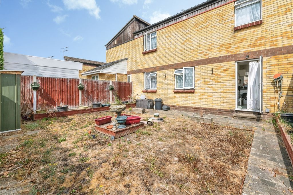 Property photo 2 of 11 Pbox-Img.Jpg