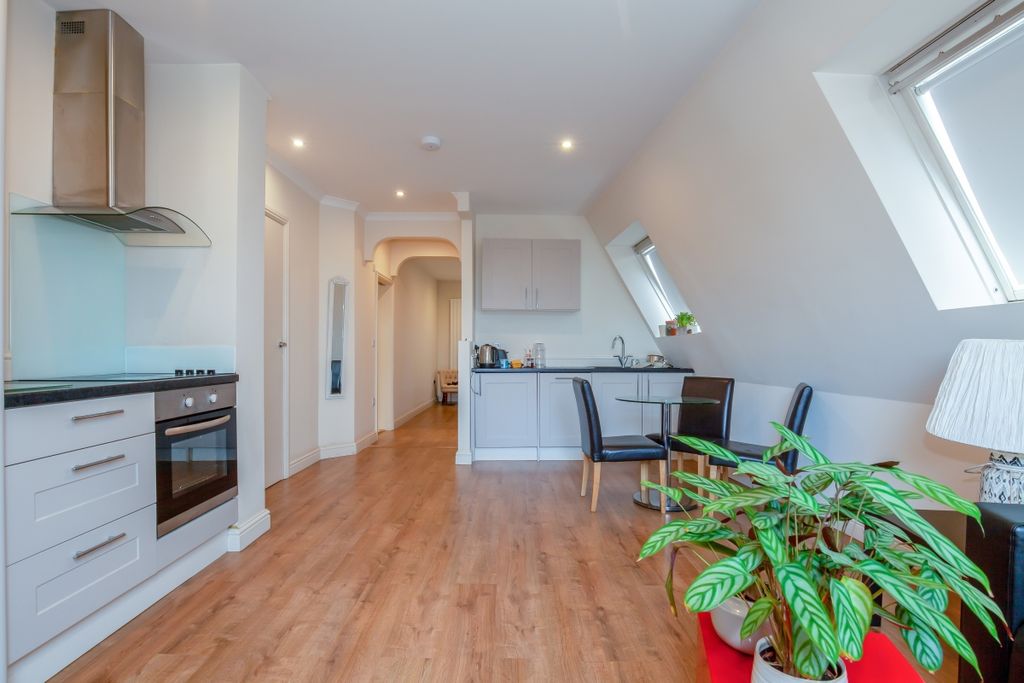 Property photo 3 of 9 127096
