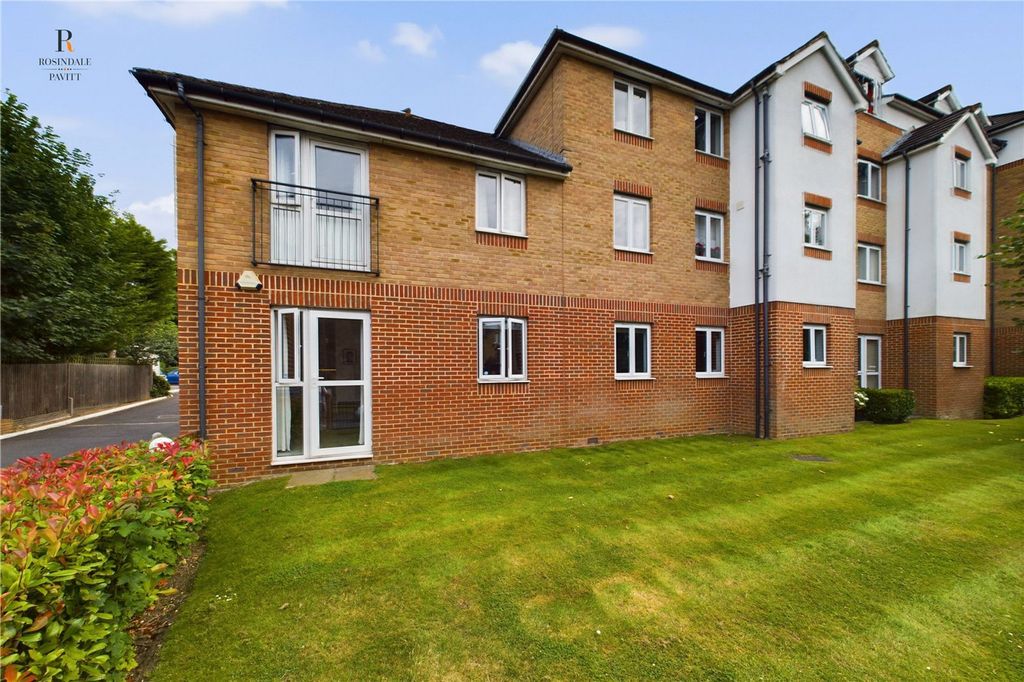 Property photo 2 of 16