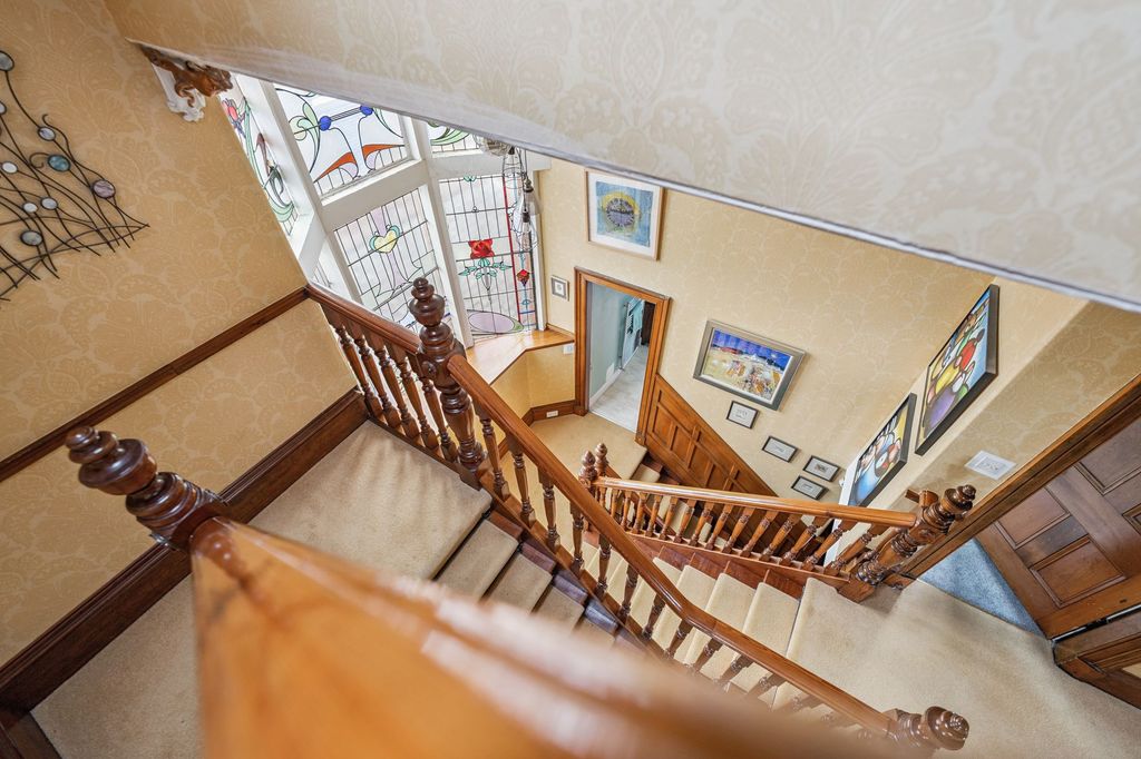 Additional image 33 of 5 bed detached house for sale17 Monreith Road, Newlands, Glasgow G43