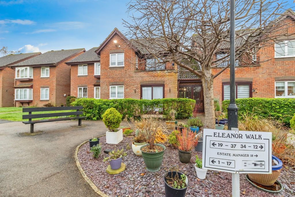 Property photo 1 of 17