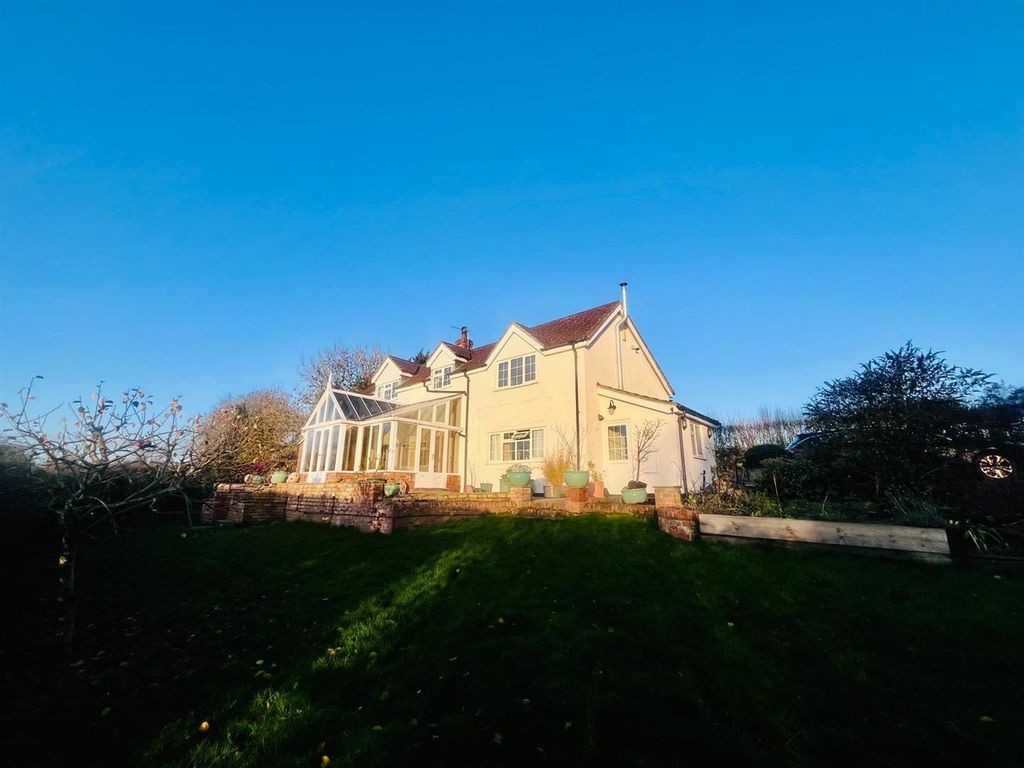 Property photo 1 of 21 B01Bf67E-4110-4043-843B-33Cfa1A95580.Jpg