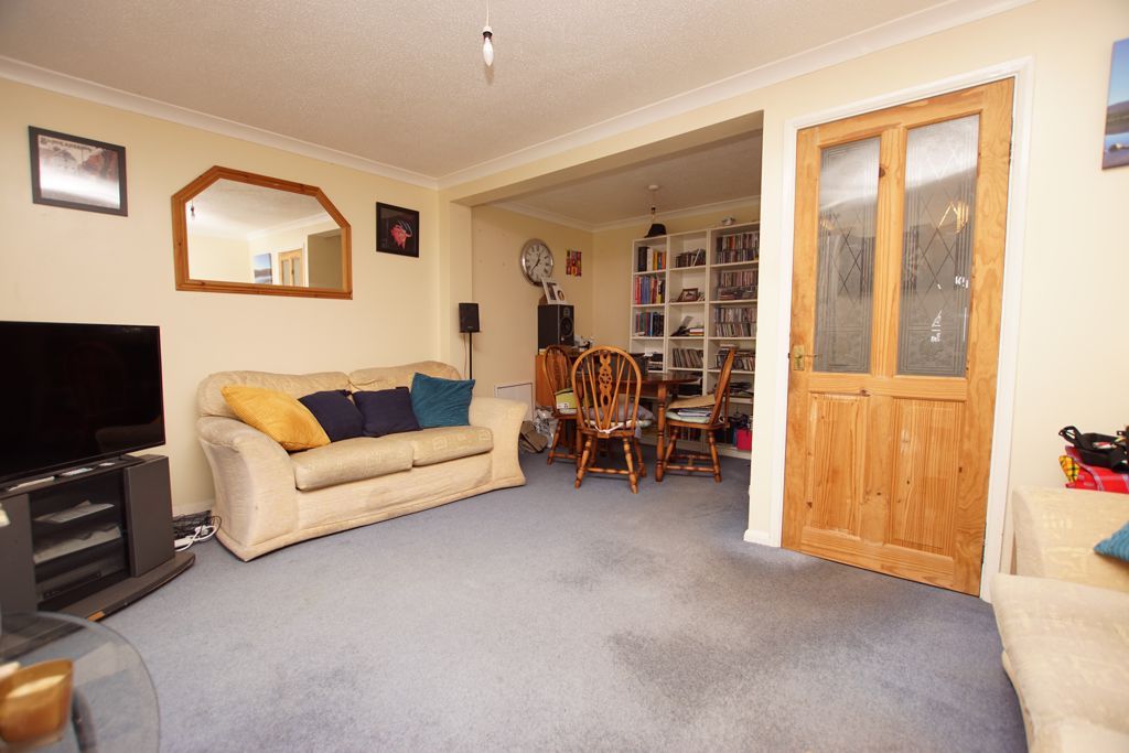 Property photo 3 of 10 Lounge/Dining Room