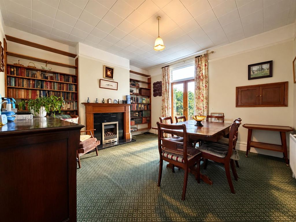 Property photo 2 of 15 Dining Room