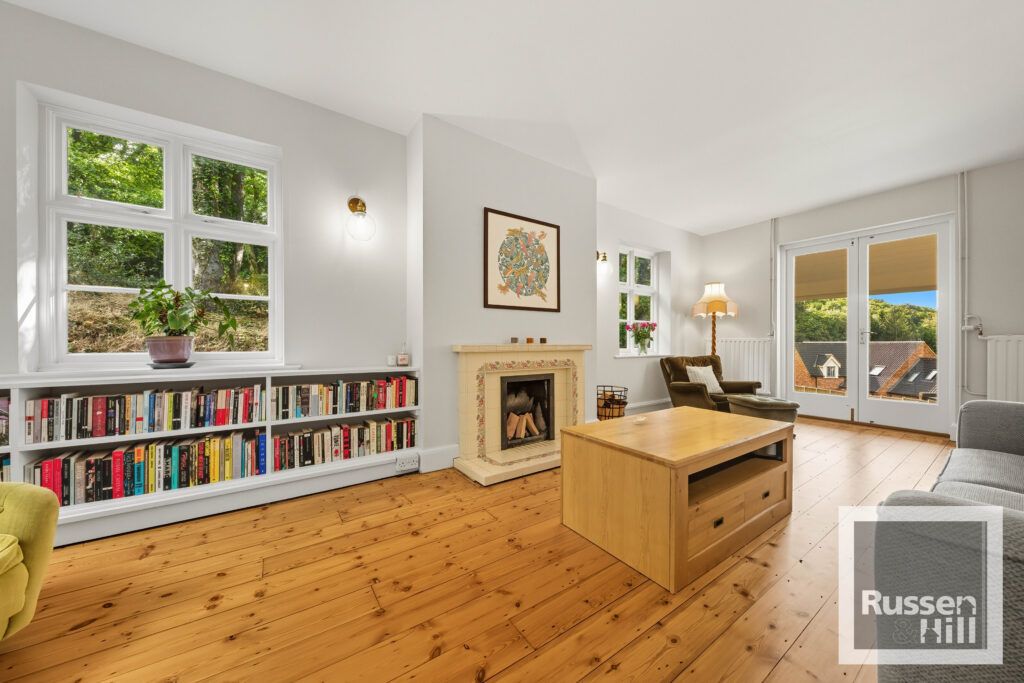 Property photo 2 of 35