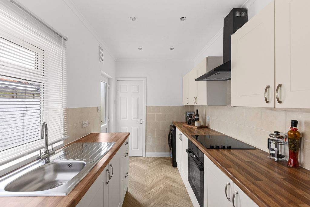 Property photo 1 of 15 Kitchen