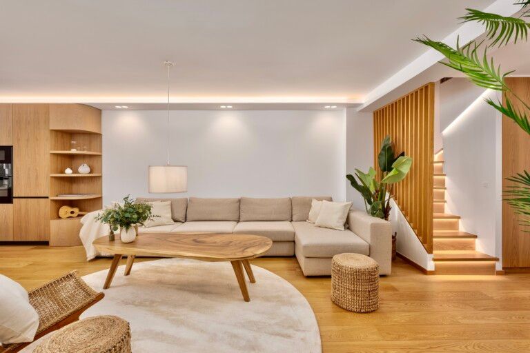 Property photo 1 of 28