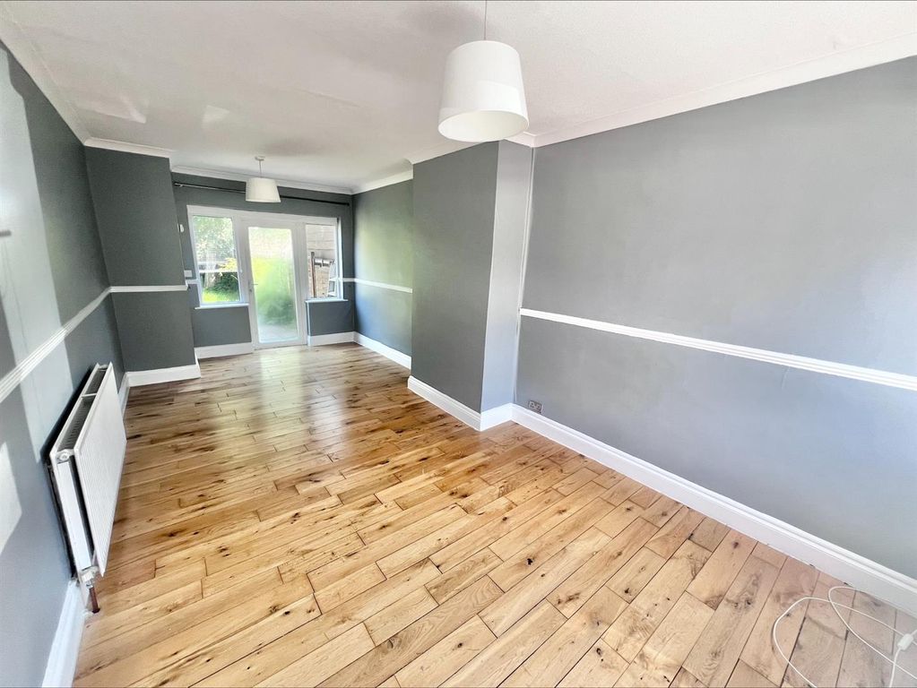 Property photo 3 of 12 Processed-79Cbe72C-B902-4187-849F-0C6CD44F3E5F.Jpe