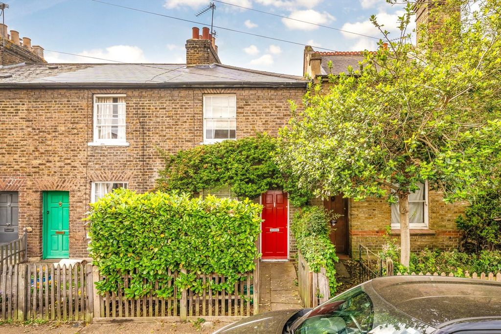 Property photo 1 of 6