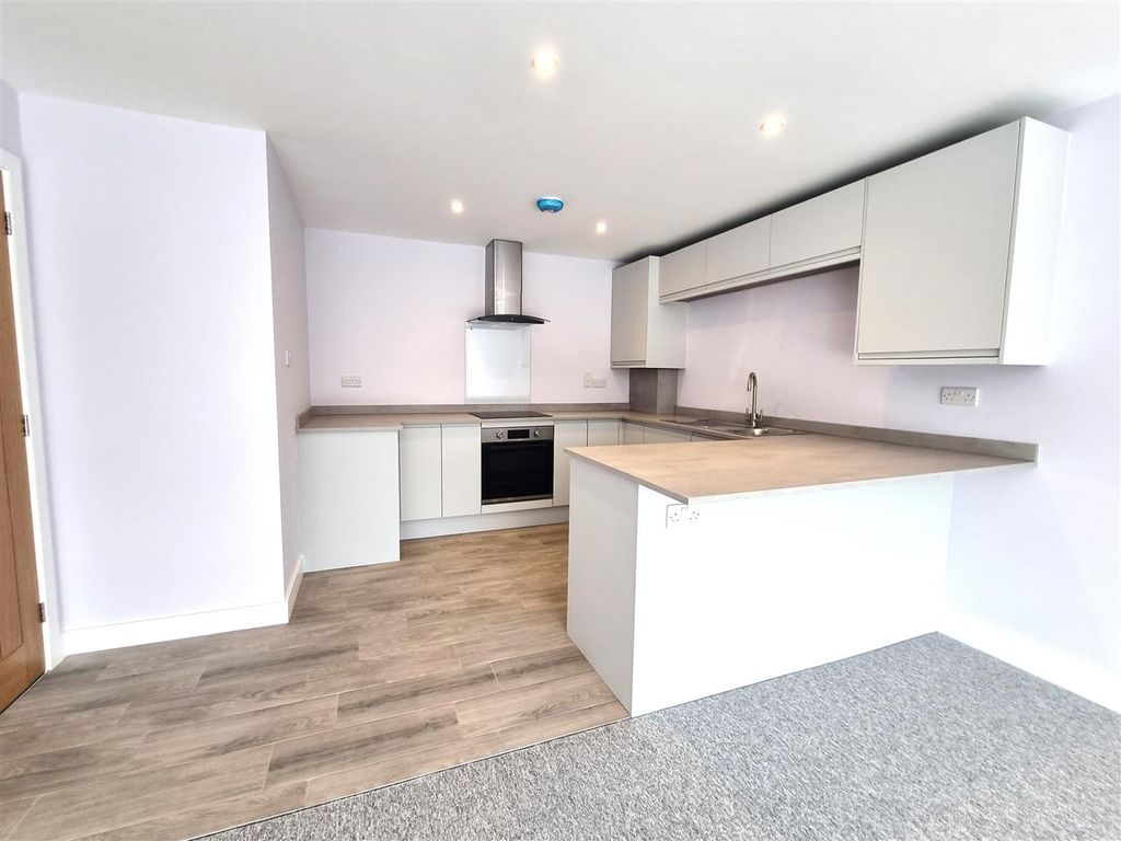 Property photo 3 of 20 70Aeast3.Jpg