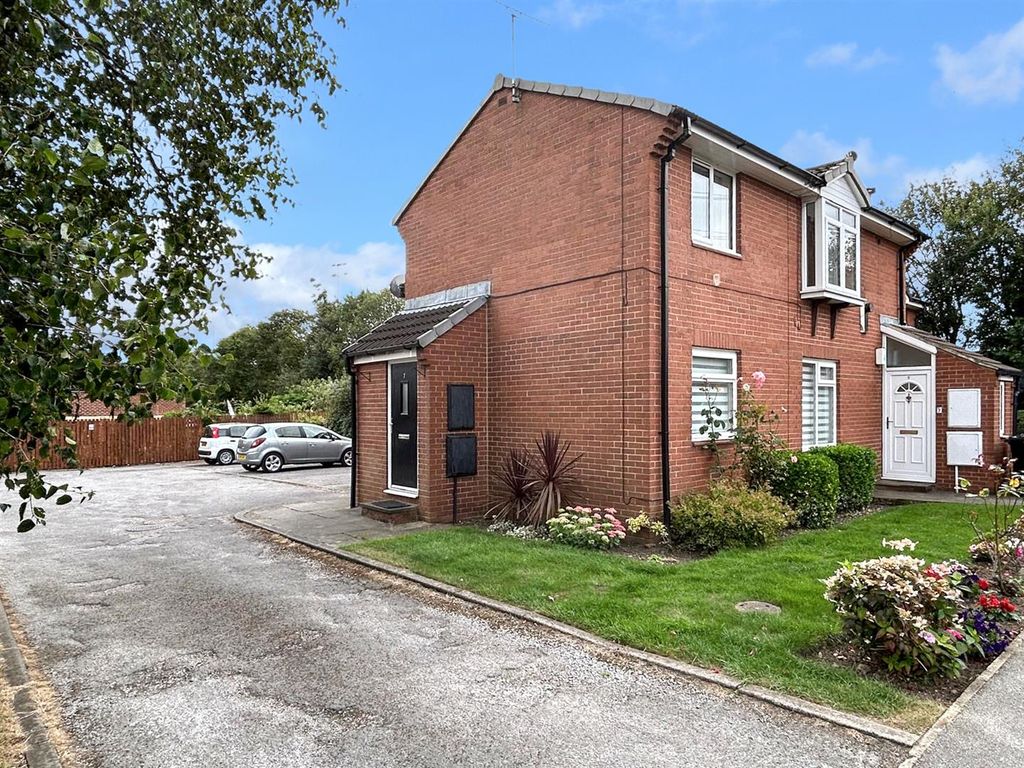 Property photo 1 of 11