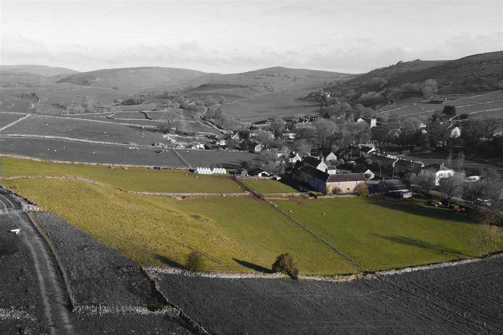 Property photo 2 of 34 Plot