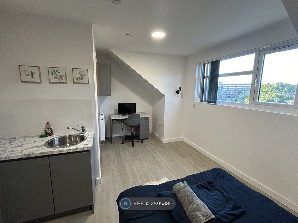 Property photo 2 of 5