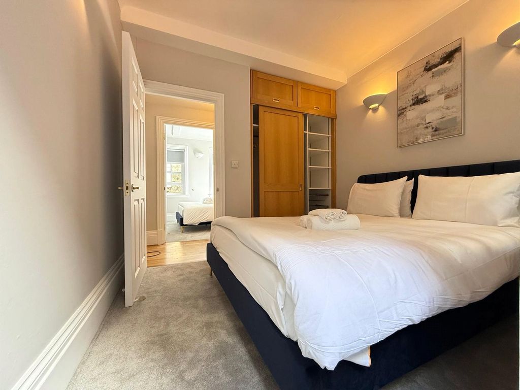 Property photo 3 of 9 Picture No. 13