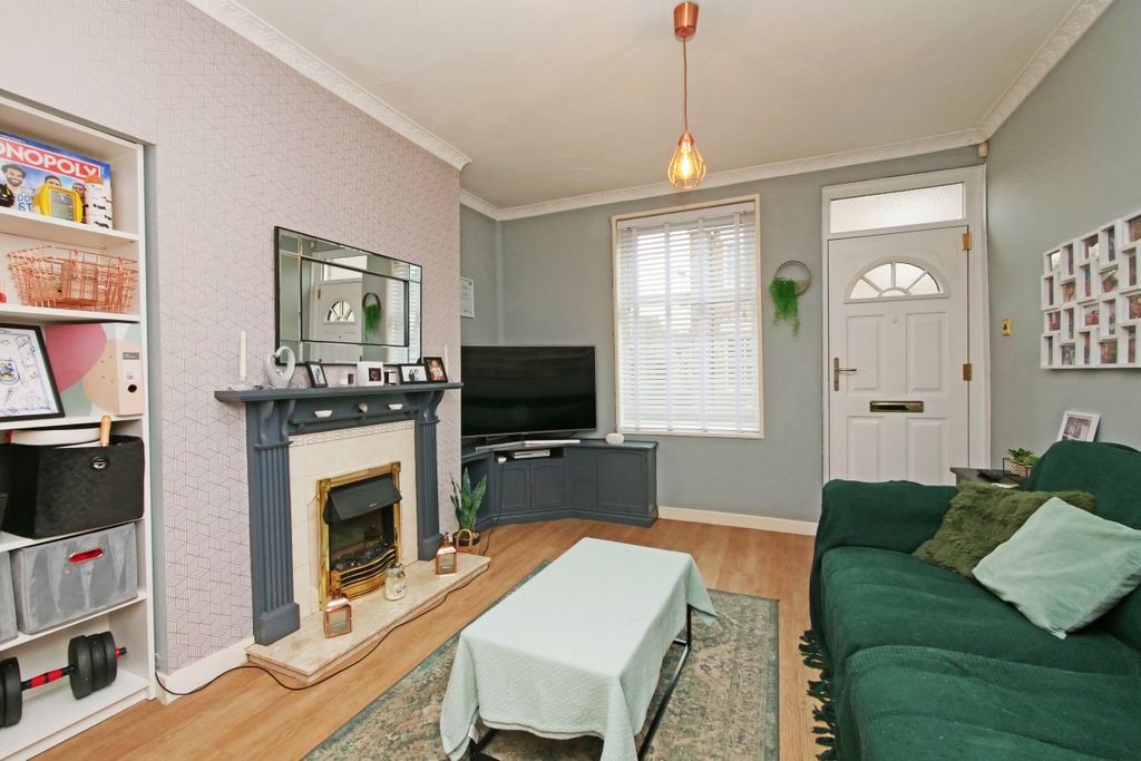 Property photo 3 of 14 Pnmb1865.Jpg