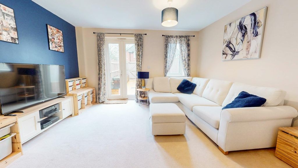 Property photo 2 of 11 2.Jpg