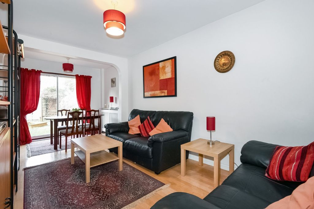 Property photo 2 of 11 Picture No. 16