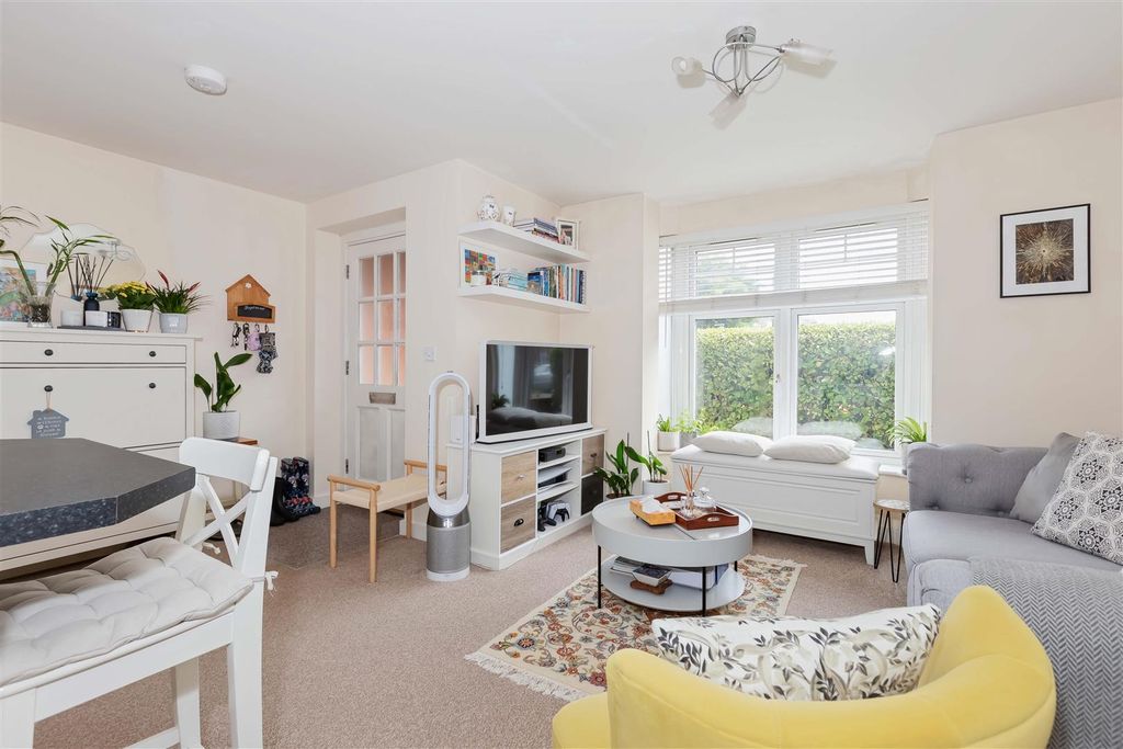 Property photo 3 of 10 For Sale By Aspire Residential | Wordsworth Road