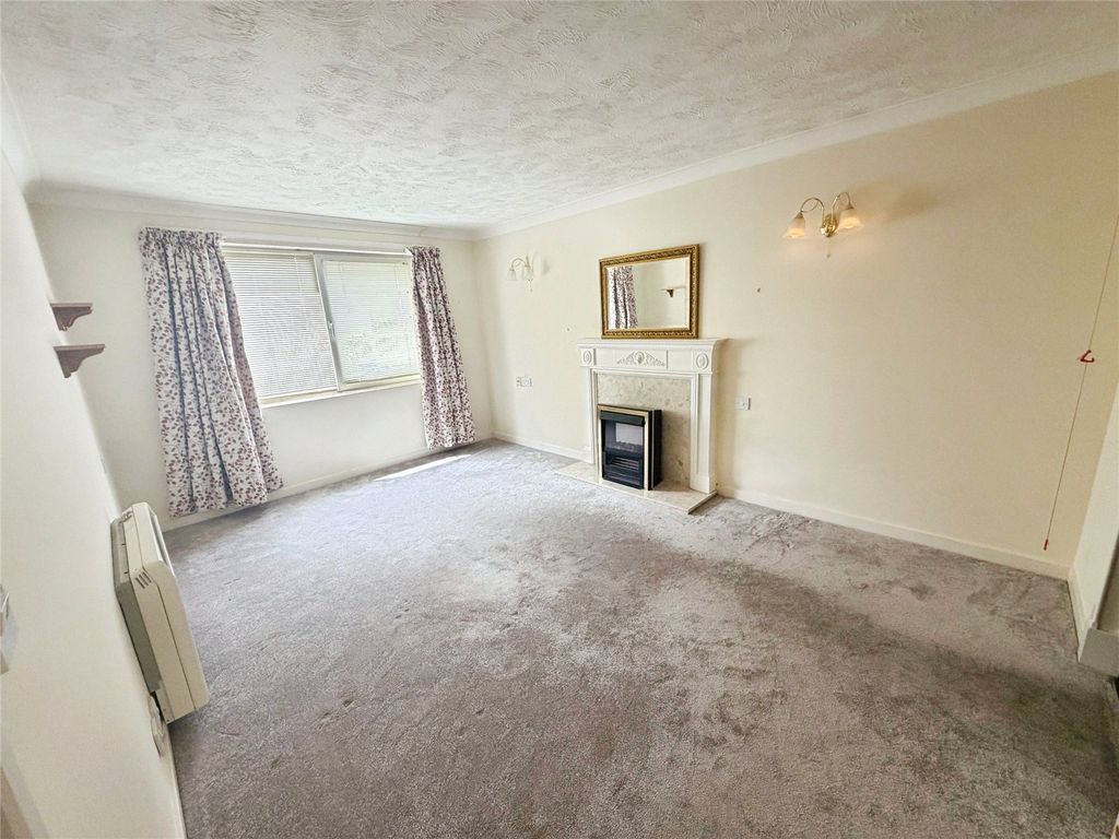 Property photo 2 of 9 Picture No. 24