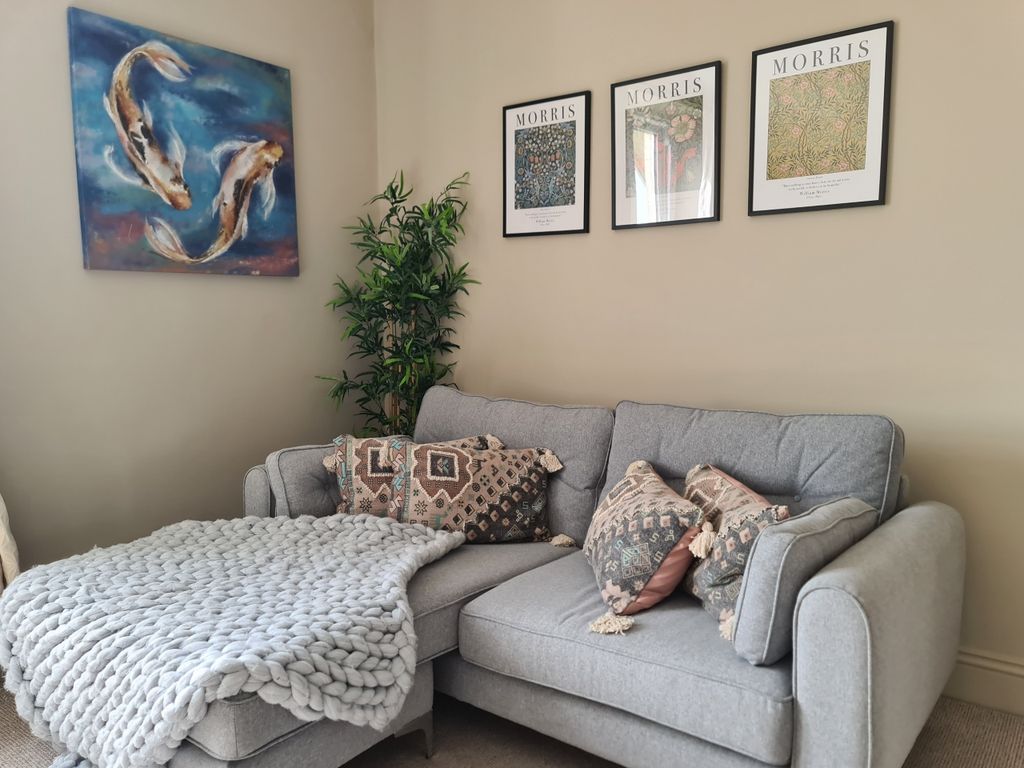 Property photo 3 of 20 Sitting Room