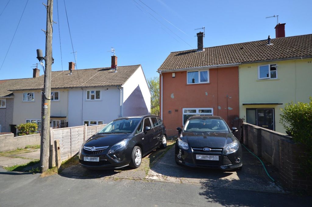 Property photo 2 of 13