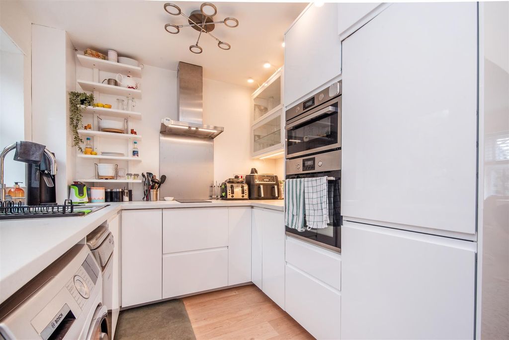 Property photo 3 of 19 Kitchen/Diner