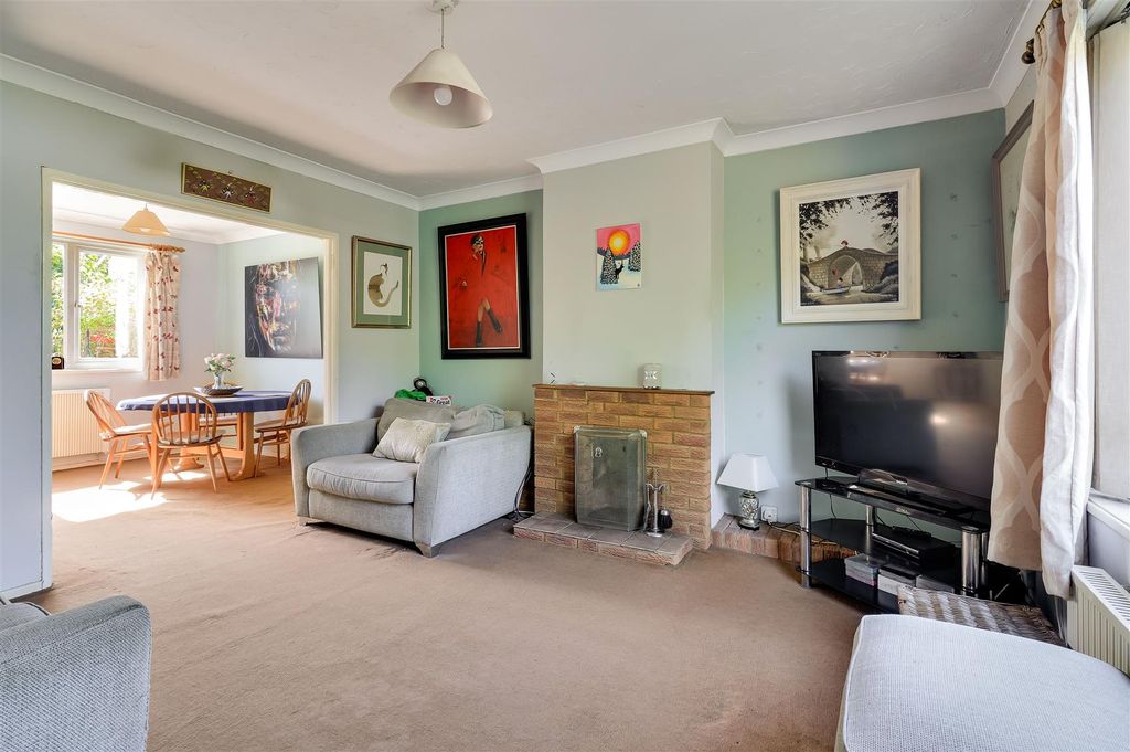 Property photo 2 of 10 Img (13).Jpg