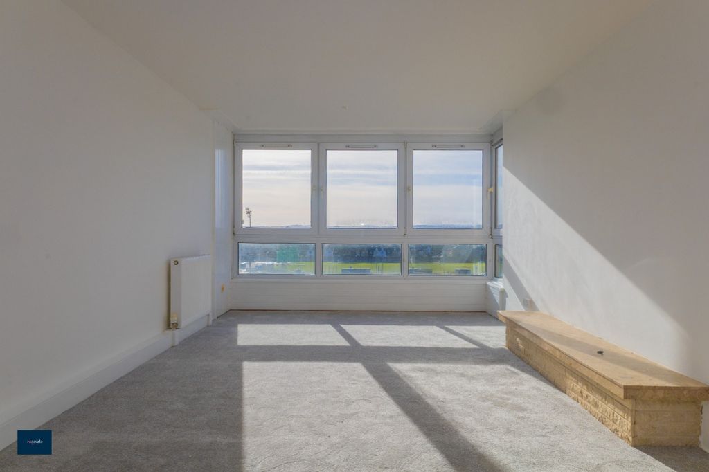 Property photo 2 of 10 Photo 2