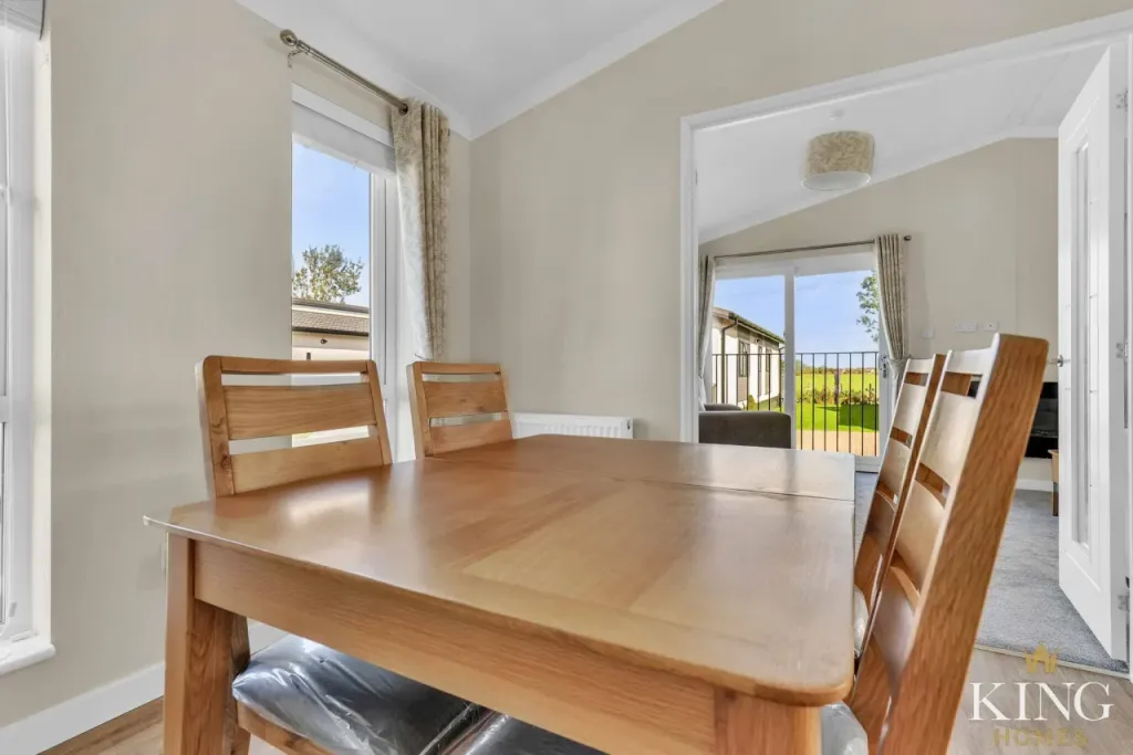 Property photo 3 of 6 King Homes 545 2048x1366.Jpg.Webp