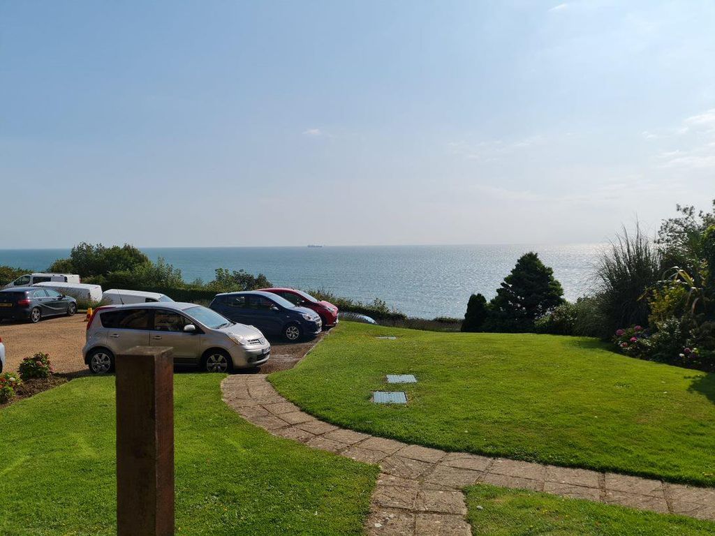 Property photo 2 of 10 Sea View