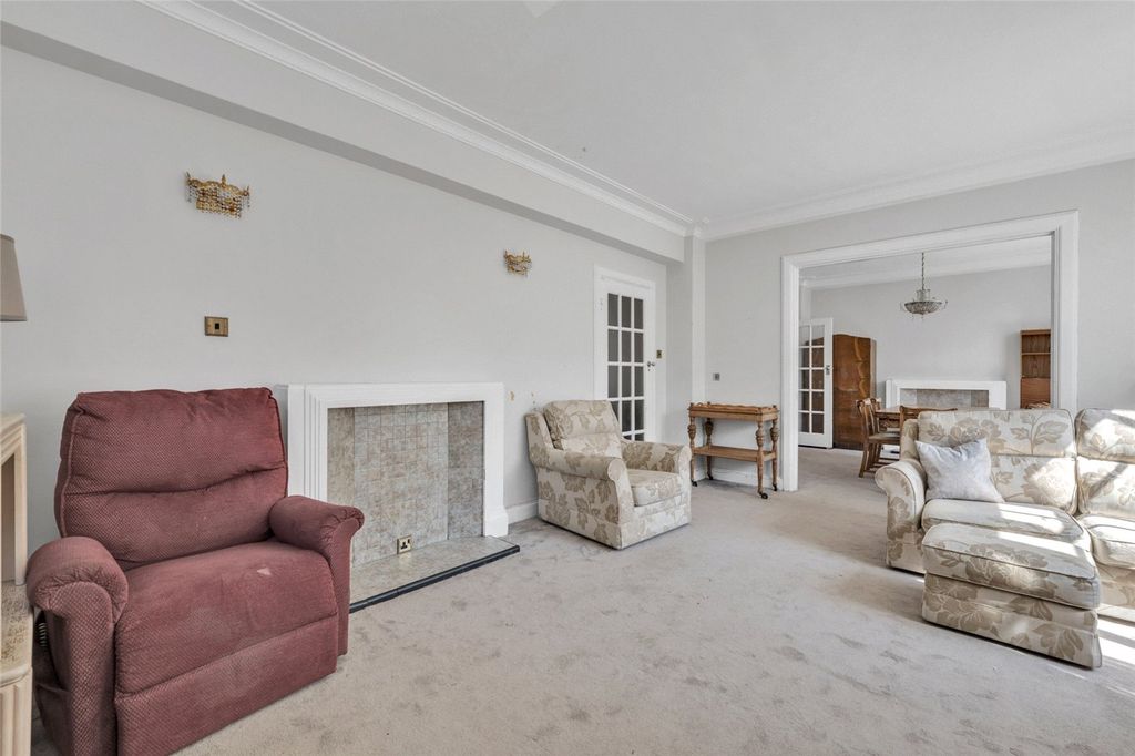 Property photo 2 of 14 Picture No. 11