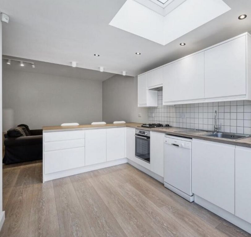 Property photo 2 of 5