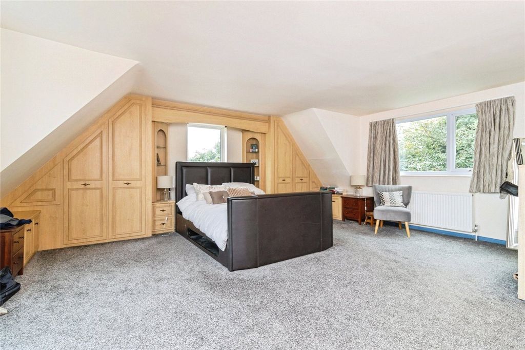 Property photo 3 of 17 Picture No. 11